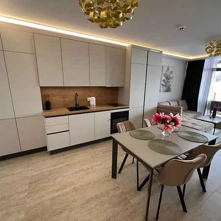 Апартаменты Dolce Premium Panorama Sea View *